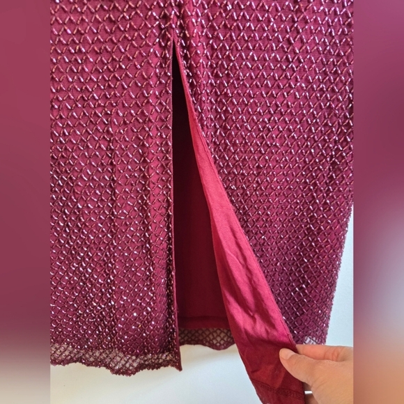 Mac‎ Duggal, Hand Embellished Halter Midi Sheath Dress,Burgundy, Size 2 - Picture 8 of 10